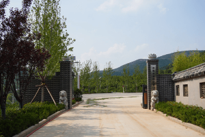 官山陵园大门图